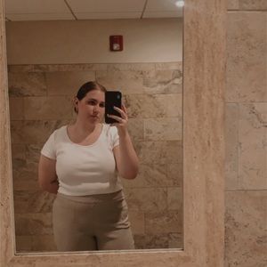 Meet your Posher, Jillian